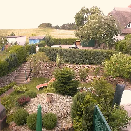 Ferienhaus-kormoran-in-gross-zicker-halbinsel-moenchgut Hébergement de vacances *