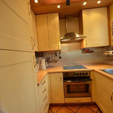 Ferienhaus-kormoran-in-gross-zicker-halbinsel-moenchgut