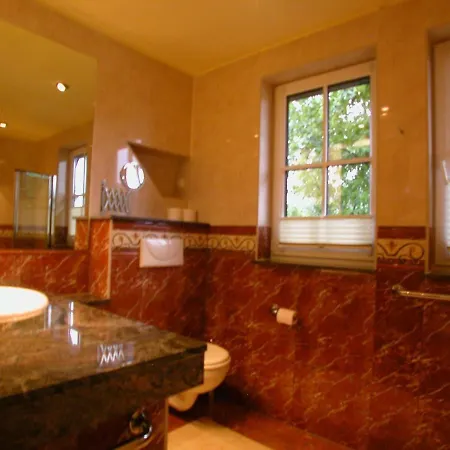 Ferienhaus-kormoran-in-gross-zicker-halbinsel-moenchgut Hébergement de vacances