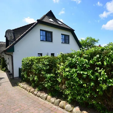 Ferienhaus-kormoran-in-gross-zicker-halbinsel-moenchgut *