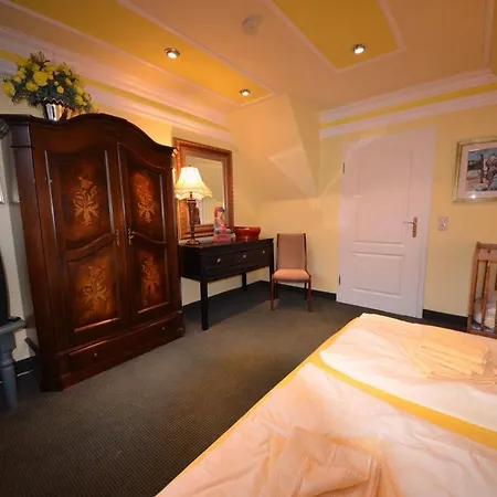 Ferienhaus-kormoran-in-gross-zicker-halbinsel-moenchgut * Groß Zicker