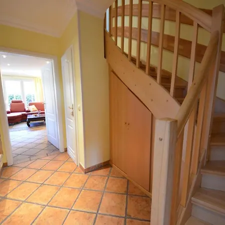 Hébergement de vacances Ferienhaus-kormoran-in-gross-zicker-halbinsel-moenchgut