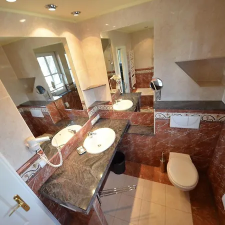 Ferienhaus-kormoran-in-gross-zicker-halbinsel-moenchgut *